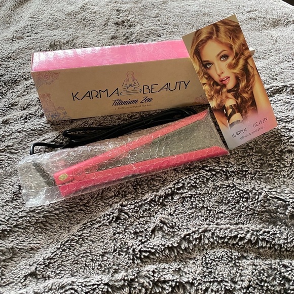 KARMA BEAUTY Titanium Zen 1 INCH Flat Iron - Picture 1 of 3